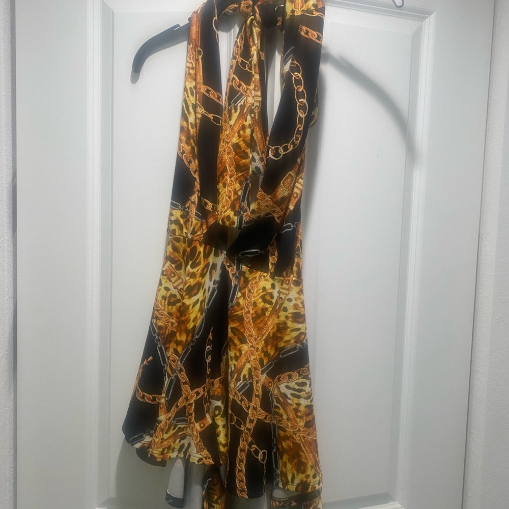 Chic Leopard Print Halter Dress